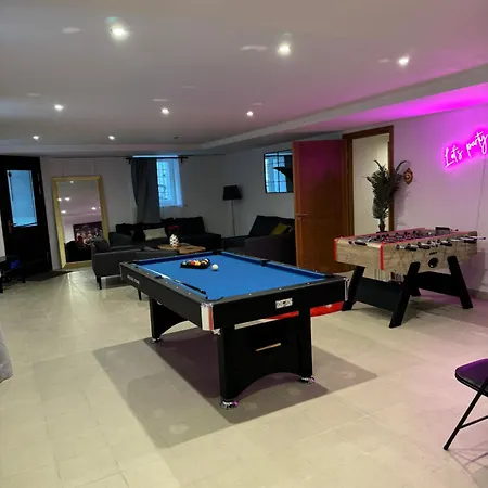 아파트 Center - Belle 180m2 - Amis - Famille - Anniversaire 리가