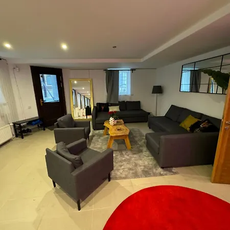 아파트 Center - Belle 180m2 - Amis - Famille - Anniversaire 리가